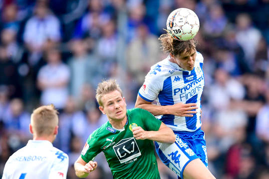 Hammarbys Erik Israelsson och IFK Göteborgs Thomas Rogne