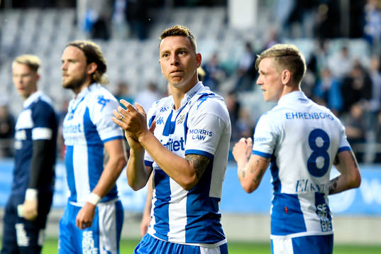 IFK Göteborgs Martin Smedberg Dalence tackar publiken