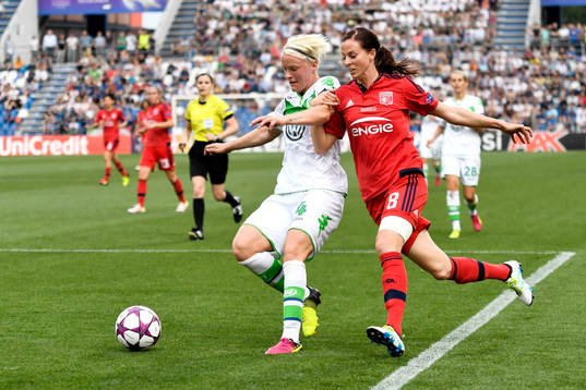 Wolfsburgs Nilla Fischer och Lyons Lotta Schelin