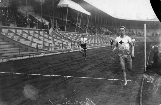 Akademiska Mästerskapet, 28 maj 1916. Bohlin vinner 400