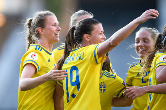 Sveriges Emma Berglund jublar