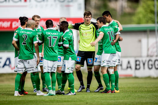 Ljungskiles  spelare laddar upp