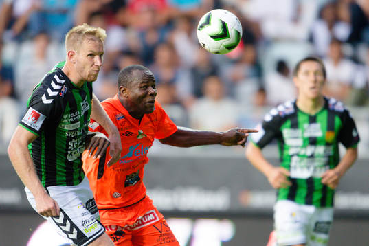 GAIS Steven Old och Varbergs Nsima Peter