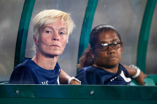 Sydafrikas förbundskapten Vera Pauw i fotbollsmatchen