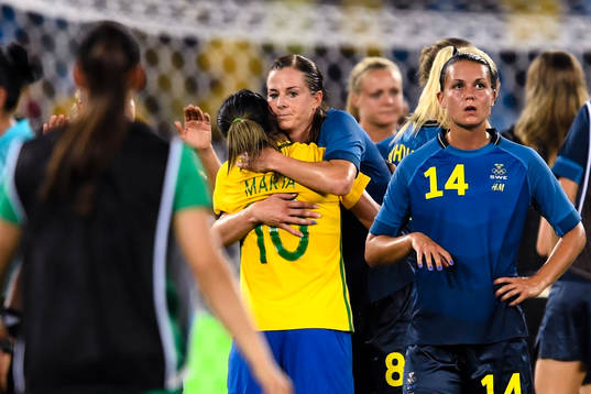 Sveriges Lotta Schelin kramar om Brasiliens Marta