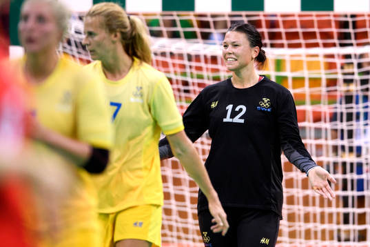 Sveriges målvakt Filippa Idehn i handbollsmatchen mellan