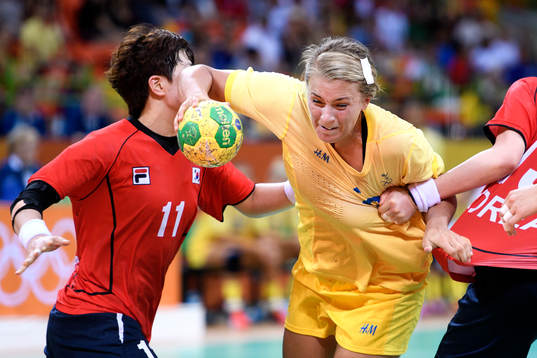 Sveriges Isabelle Gulldén kämpar i det sydkoreanska