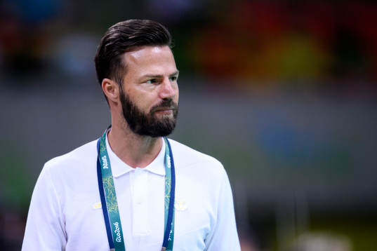 Sveriges förbundskapten Henrik Signell i handbollsmatchen