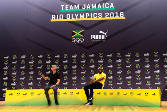 Moderatorn Jonathan Edwards och Usain Bolt