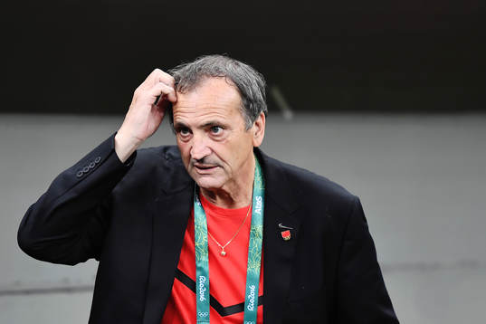 Kinas förbundskapten Bruno Bini i fotbollsmatchen mellan