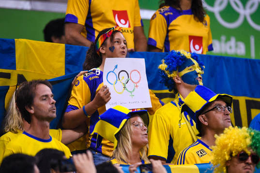 Sveriges supportrar på läktaren