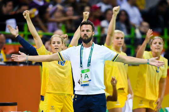 Sveriges förbundskapten Henrik Signell  i handbollsmatchen