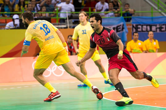 Egyptens Mohamed Elbassiouny jublar