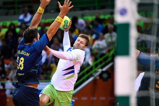 Sloveniens Marko Bezjak i handbollsmatchen mellan Slovenien