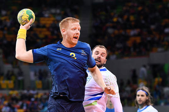 Sveriges Jim Gottfridsson i handbollsmatchen mellan