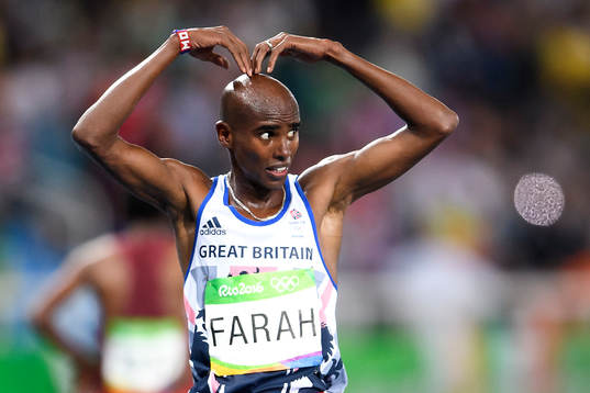 Storbritanniens Mohamed Farah jublar
