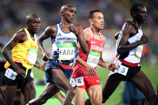 Storbritanniens Mohamed Farah i loppet på 10 000 m