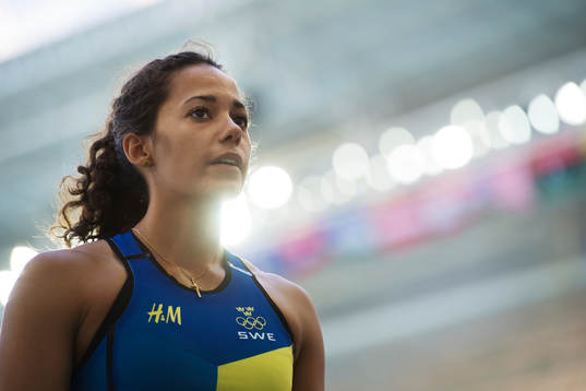 Sveriges Angelica Bengtsson i kvalet på stavhopp