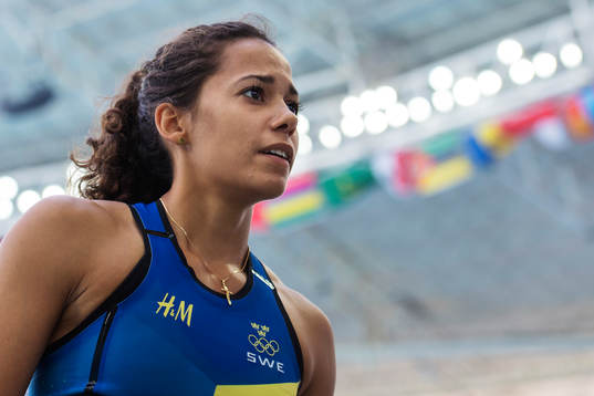 Sveriges Angelica Bengtsson i kvalet på stavhopp