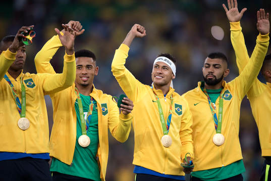 Brasiliens Neymar jublar