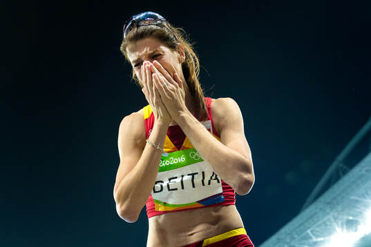 Spaniens Ruth Beitia jublar