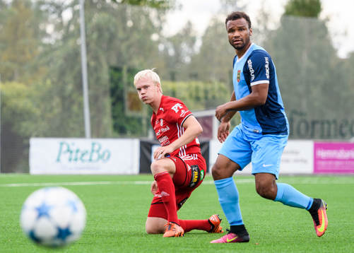 s Kristoffer Thydell och Brommapojkarna:s Serge-Junior