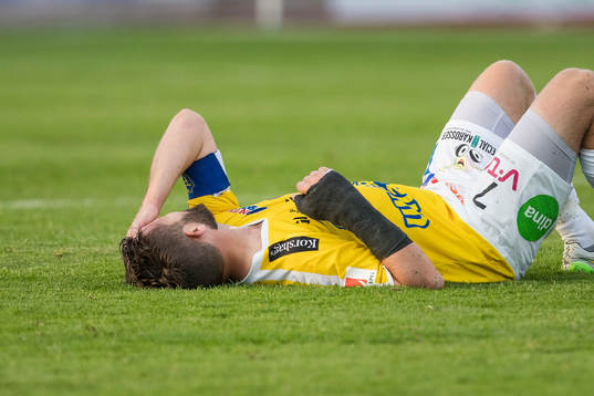 Falkenbergs David Svensson har ont
