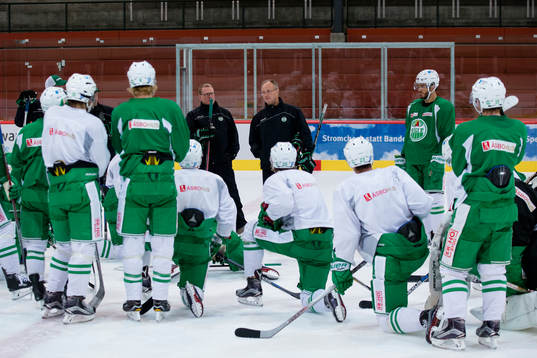 Rögles assisterande tränare Magnus Bogren och tränare