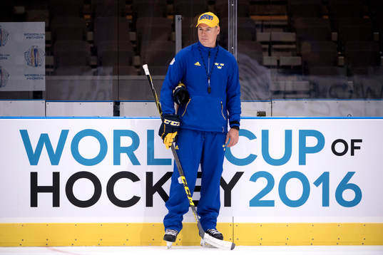 Bläddra bland fler bilder av Ishockey, World Cup, Träning, Sverige
