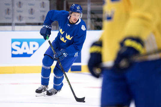 Sveriges Hampus Lindholm