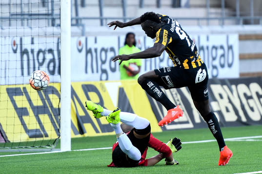 Bläddra bland fler bilder av Fotboll, Träningsmatch, Häcken - Delhi Dynamos