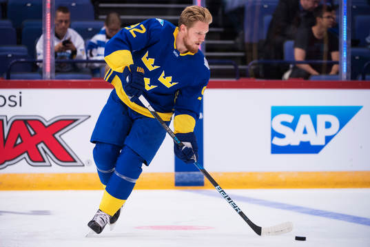 Sveriges Gabriel Landeskog på uppvärmningen innan