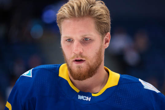 Sveriges Gabriel Landeskog på uppvärmningen innan