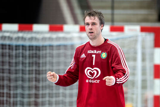 Sävehofs målvakt Per Sandström jublar