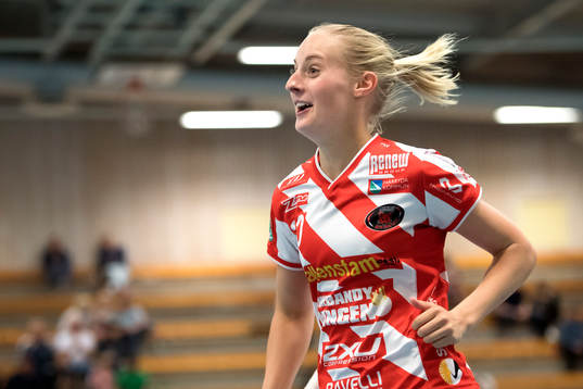 Pixbos Alicia Fylke jublar