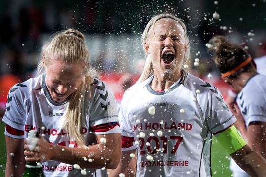 Danmarks Pernille Harder jublar