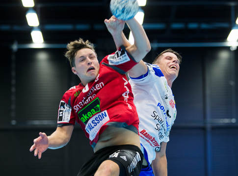 s Kim Andersson och IFK Ystads Oscar Göteby