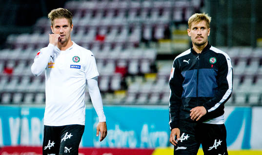 Örebros Martin Lorentzson och Daniel Björnqvist deppar
