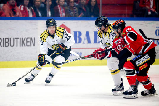 Brynäs Kevin Clark och Örebros Libor Hudacek