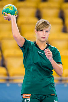 Helsingborgs Martina Persson värmer upp