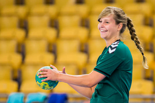 Helsingborgs Martina Persson värmer upp