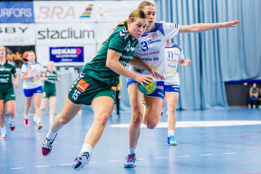 Helsingborgs Linnea Thulin och Lundagårds Anne Lind i duell