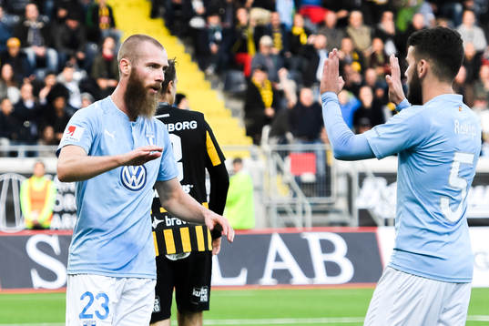 Malmö FFs Jo Inge Berget och Erdal Rakip jublar