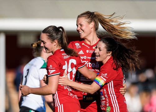 Piteås Nina Jakobsson (m) jublar