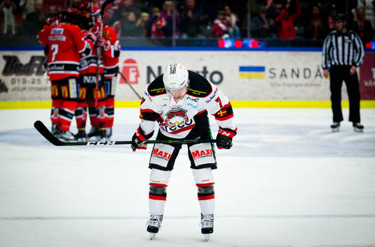 Örebros Anders Eriksson gör 4-1 och jublar och i