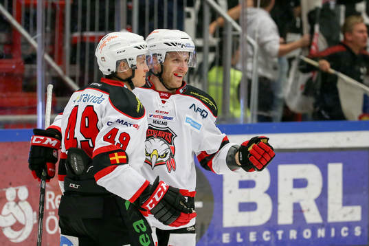 Malmö Redhawks Rhett Rakhshani jublar