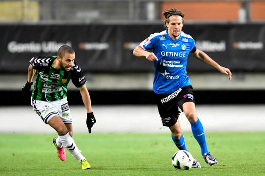 GAIS Malkolm Moenza och Halmstads Fredrik Liverstam