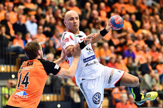 Kristianstads Viktor Hallén och HK Malmös Zoran Roganovic