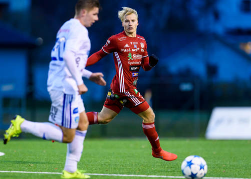 s Henrik Millbert utmanas av Umeås Radoslaw Erlich