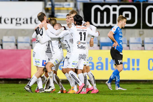 Sirius spelare jublar